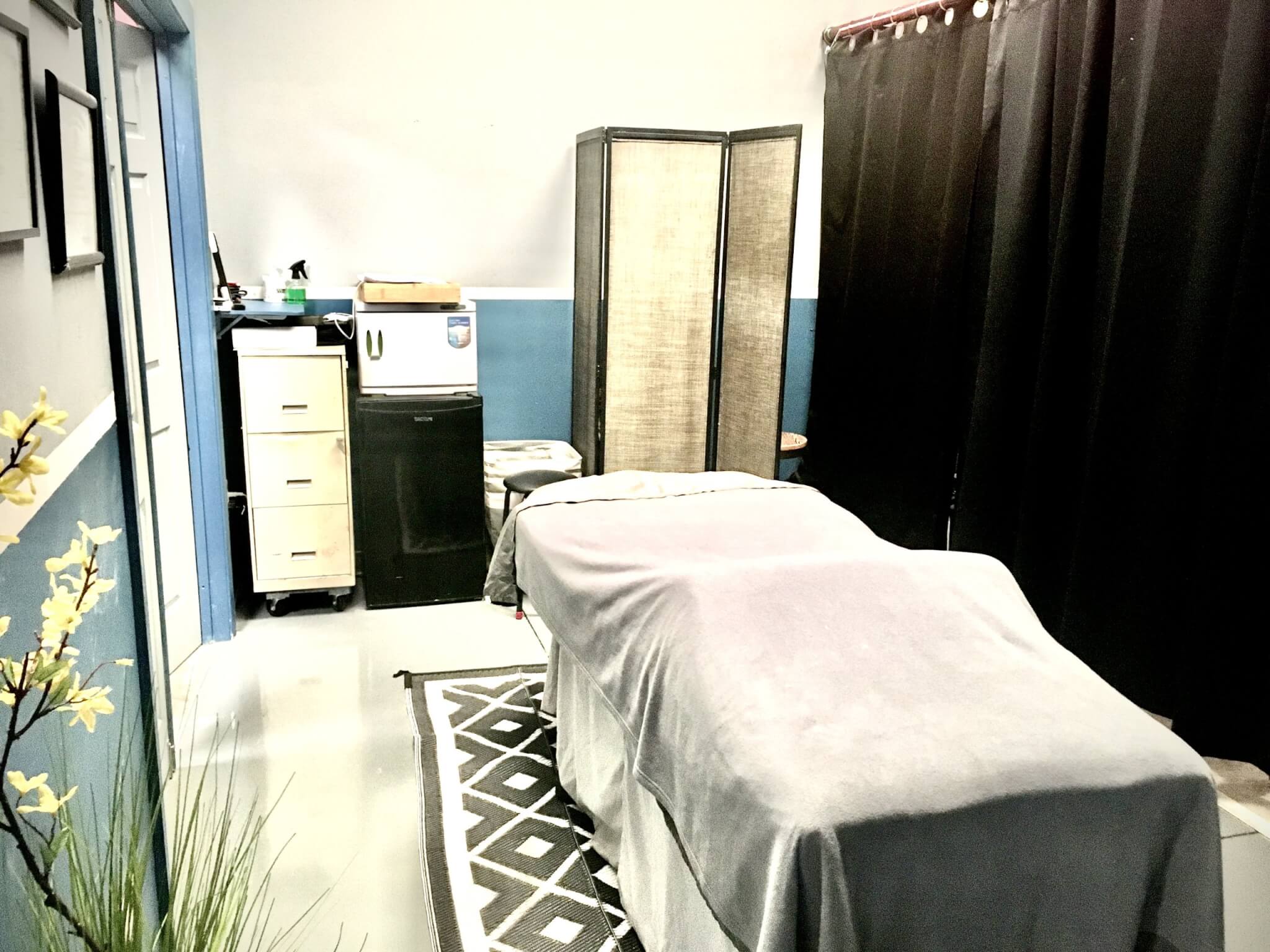 heated massage table at Hipbone Massage